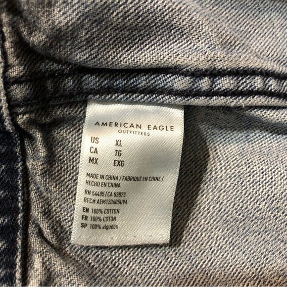 American Eagle Outfitters Cotton Dark Wash Distressed Details Jean Jacket XL - Picture 12 of 12